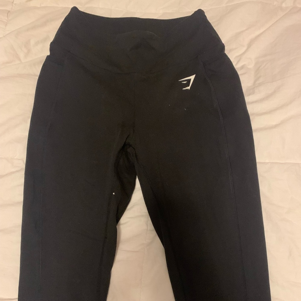GYMSHARK black leggings pocket